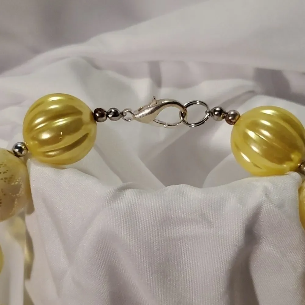 NEW Inside Out Joy Chunky Necklace - Picture 3 of 3